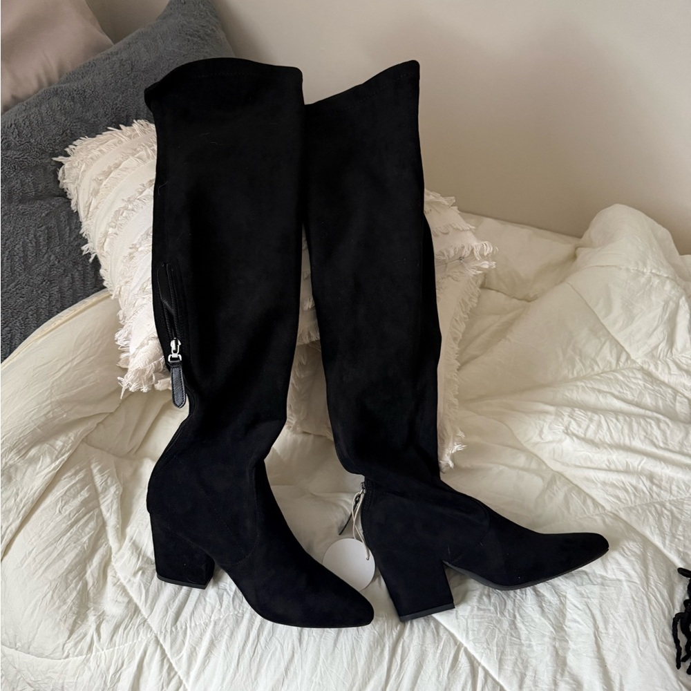 Chic Black Over-the-Knee Boots